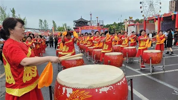 洛陽市“慶豐收·促和美”農民豐收節慶祝活動在伊川舉